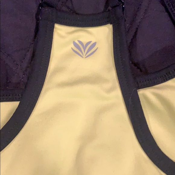 Sports bra - Picture 3 of 5